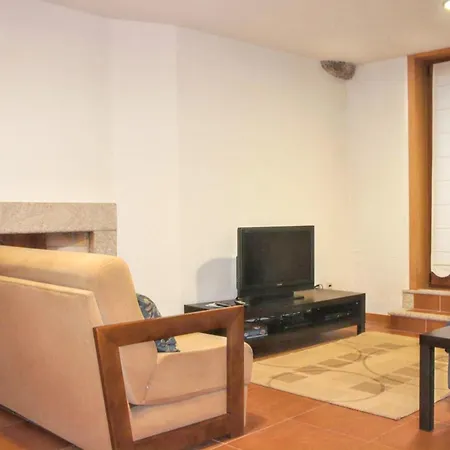 Comfortable Countryside House In Eira-vedra With Shared Pool Casa de Férias Anjos (Braga)