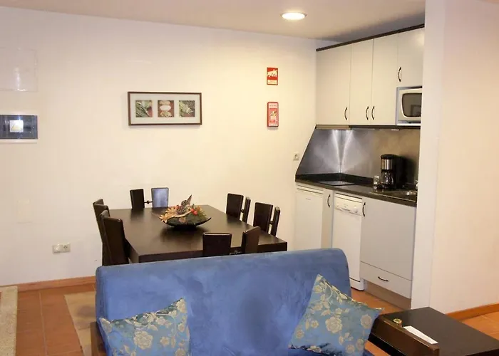 Comfortable Countryside House In Eira-vedra With Shared Pool Feriehus Anjos (Braga)